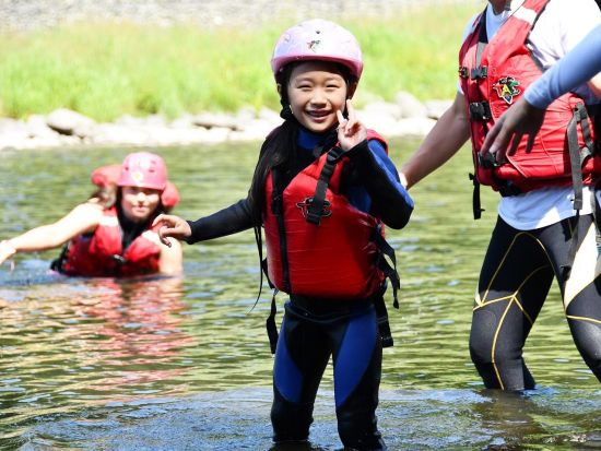 十勝川キッズラフティング パドルを持たずに川下り！家族揃って冒険の旅へ出発＜5～11月／4歳以上＞byTACとかちアドベンチャークラブ