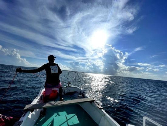 【貸切】半日釣り体験　石垣島で島んちゅ船長が案内する海釣りに挑戦＜午前or午後／釣具一式付／新川漁港＞