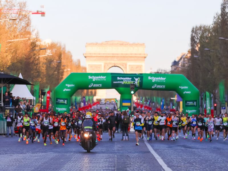 paris-marathon-start-area