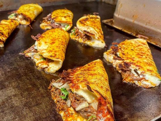 サンフランシスコグルメツアー ミッション地区の多彩なグルメを堪能　立ち寄り5か所＜3時間／英語ガイド＞