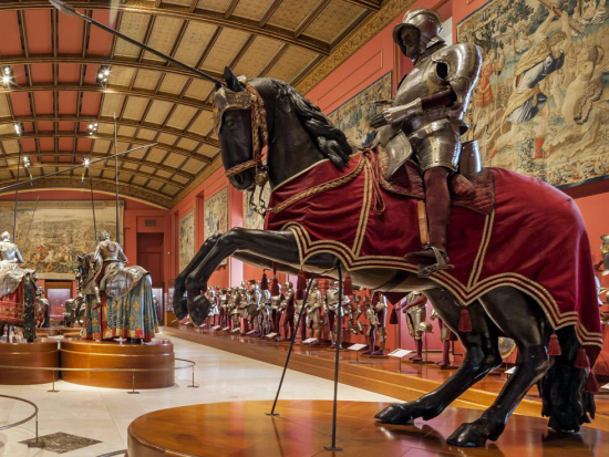 西洋美術史の専門家、公認ガイドペドロさんと行く！ マドリード王宮＜選べる出発時間／1.5時間／日本語／マドリード発＞