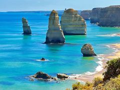 12 apostles side (portrait angle)