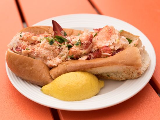 ボストン食べ歩きツアー　ノース・エンド地区で本格的なイタリア料理など絶品グルメを堪能　立ち寄り6か所 ＜英語ガイド＞