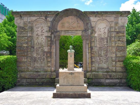 鹿児島観光バス｜オープントップバス「かごんまそらバス」鹿児島市内＆桜島満喫コース・ガイド付き ＜土・日・祝日／鹿児島中央駅発＞ 