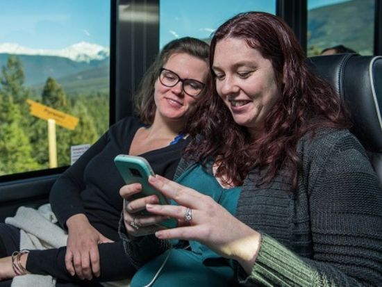 【都市間送迎】ジャスパー市内ホテル ⇒ エドモントン ＜乗合／英語ドライバー＞