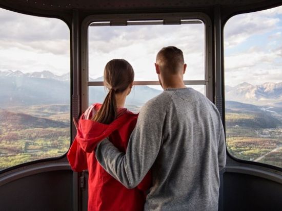 ジャスパー・スカイトラム（ロープウェイ）乗車チケット　往復送迎付き ＜5～10月／英語ドライバー＞