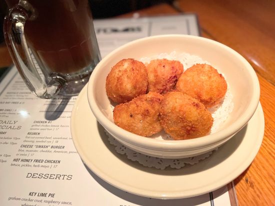 ワシントンD.C.食べ歩きツアー　ジョージタウン地区で世界各国の絶品グルメを堪能　立ち寄り4～5か所 ＜英語ガイド＞