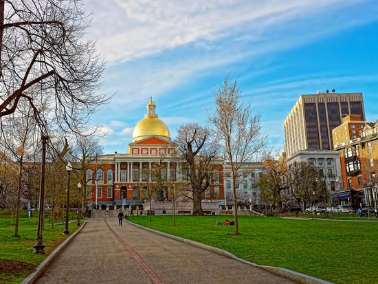 StateLibraryofMassachusetts_shutterstock_524000239