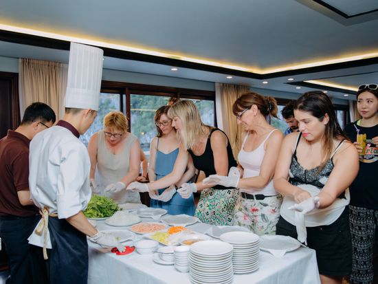 42562591731_63c3a7507b_k