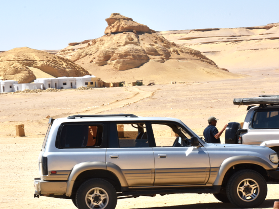 【貸切】ファイユーム・オアシス満喫◎世界遺産クジラの谷＋エジプト唯一の滝＋自然保護区＋ムダワラ山＋4WDジープ砂漠サファリ ＜終日／日本語／送迎付／カイロ発＞