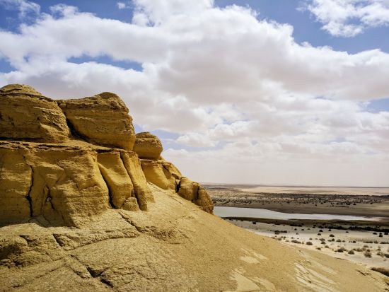 【貸切】ファイユーム・オアシス満喫◎世界遺産クジラの谷＋エジプト唯一の滝＋自然保護区＋ムダワラ山＋4WDジープ砂漠サファリ ＜終日／日本語／送迎付／カイロ発＞