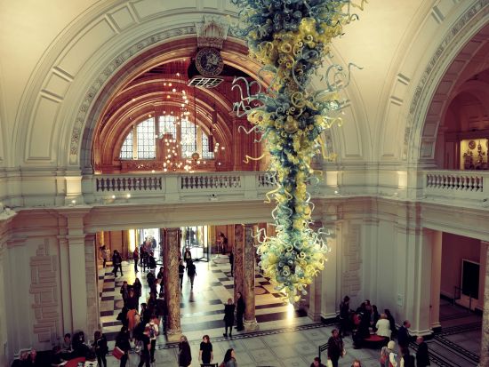 【プライベート】ヴィクトリア＆アルバート博物館とロンドン自然史博物館 見学ツアー＜日本語／午後＞by[みゅう]