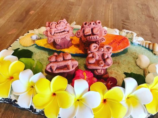 シーサー作りorシーサー絵付け体験 海が見えるカフェでドリンクを飲みながらオリジナルシーサー作り♪作品は当日持ち帰り可能＜1時間／3歳～／ドリンク付き／今帰仁＞