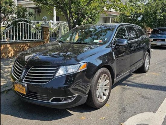 【空港送迎】ニューヨーク主要空港（ジョン・F・ケネディ国際空港など） ⇔ マンハッタン地区 ＜貸切／英語ドライバー＞