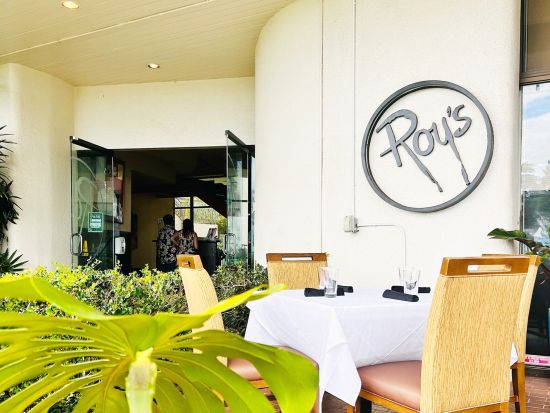 ロイズ・ハワイカイ　ハワイクィジーンのコースディナーとタンタラスの丘夜景観賞ツアー　サンセットとオーシャンビューのレストラン＜夕食／日本語ガイド＞