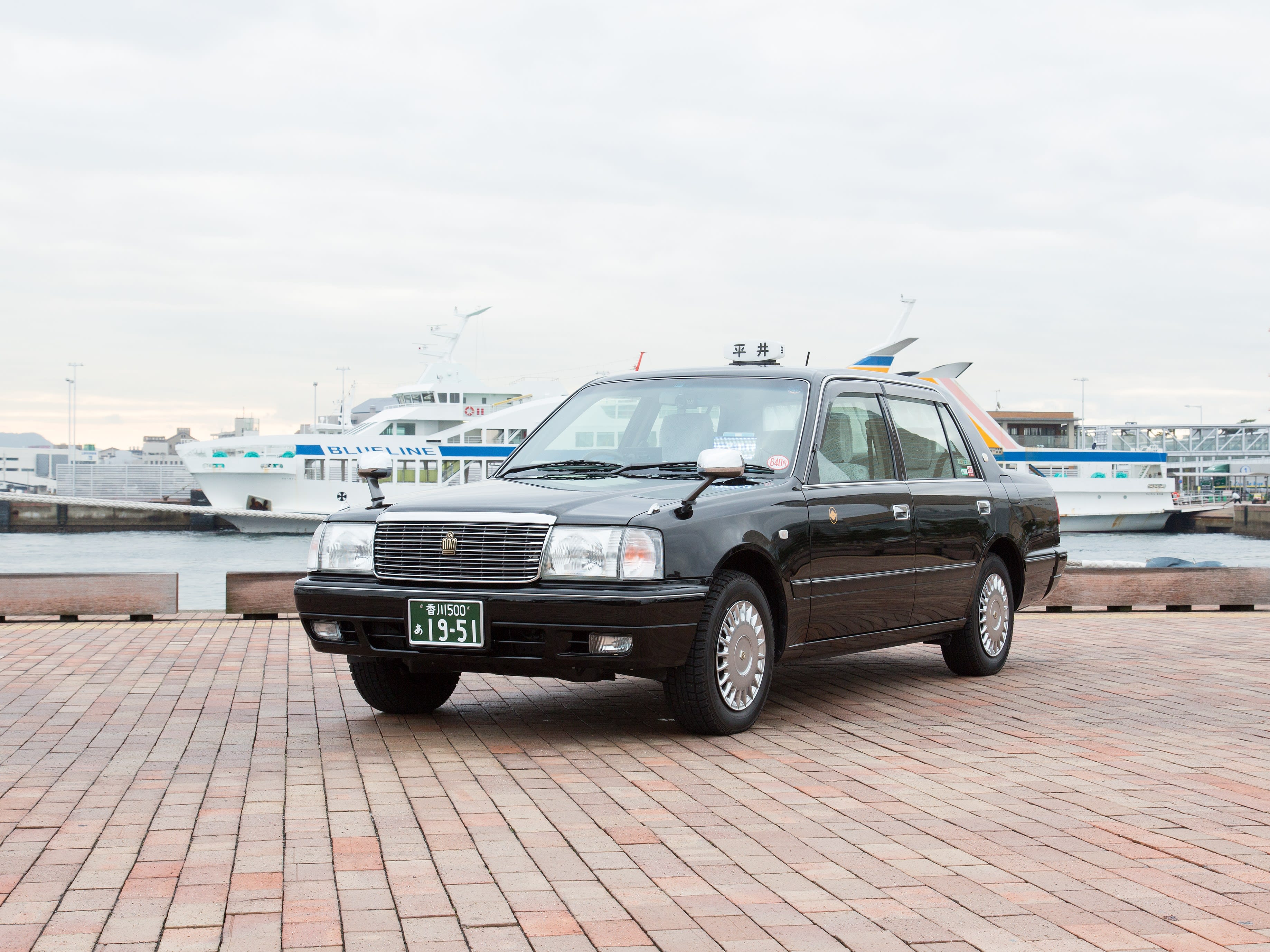 貸切観光タクシー 空港送迎サービス 高松空港⇔高松港・高松市内ホテル＜1時間／1-9名＞4名参加で1名1,525円～ by 平井タクシー | 高松の観光&遊び・体験・レジャー専門予約サイト  VELTRA(ベルトラ)