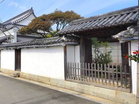 貸切観光タクシー ディープな香川を満喫！平賀源内記念館＋ジョージナカシマ記念館 他＜6時間／1-9名／高松発着＞4名参加で1名10,200円～by 平井タクシー