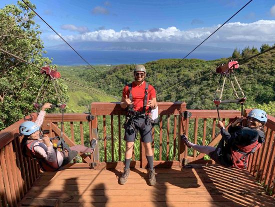 ジップライン4本または6本ツアー　スリル満点！ハワイ最長の吊り橋体験付き＜英語ガイド＞