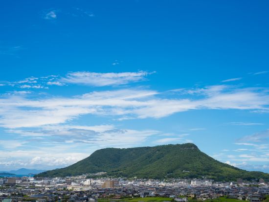 貸切観光タクシー 好きなところを効率良く巡るフリープラン 片道は空港送迎も可＜3・5・7時間／1-9名／高松発着＞4名参加で1名5,100円～by 平井タクシー
