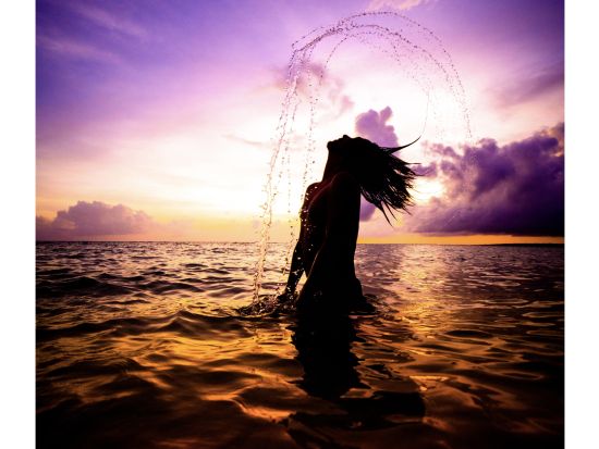 宮古島観光+サンセットフォトツアー 短時間でさくっと観光しながら宮古島の夕日をバックに撮影 贅沢で特別な瞬間をプロの手で最高の写真に♪＜1時間／宮古島＞