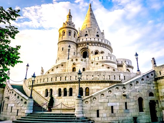 Budapest_Fishermans Bastion_shutterstock_630550244