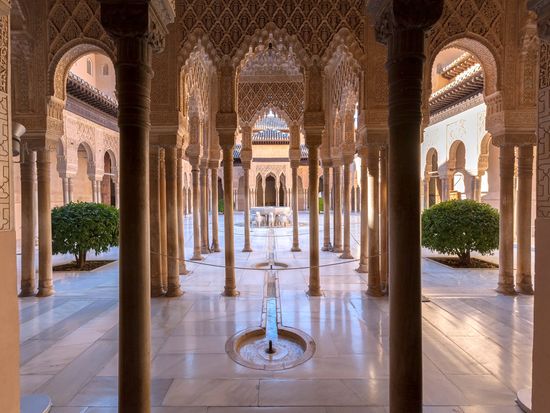 Spain_Granada_Alhambra_shutterstock_218465665