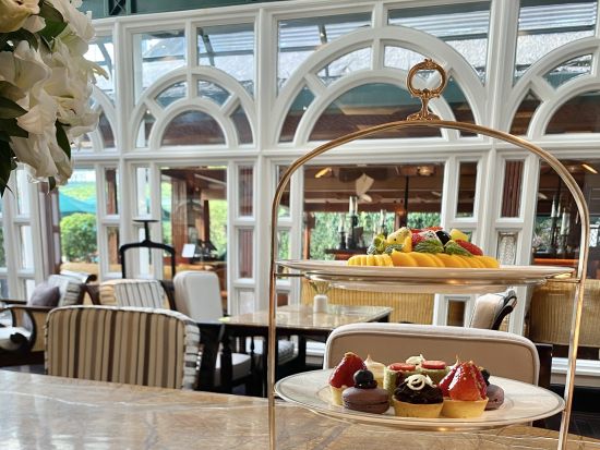 ソフィテルレジェンド・メトロポールハノイ アフタヌーンティー＆水上人形劇鑑賞＋ベトナム料理の夕食ツアー by サザンブリーズ