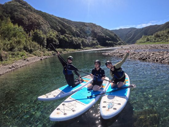 SUPツアー 奇跡の清流「仁淀川」でSUPクルージング 仁淀ブルーを満喫しよう 5歳～参加OK＜2時間／午前 or 午後／3～11月／越知町＞