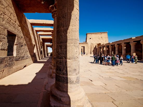 【プライベート】世界遺産イシス神殿＋切りかけのオベリスク＋アスワン博物館など　日帰りツアー＜昼食付／日本語または英語／チップ込／アスワン発＞