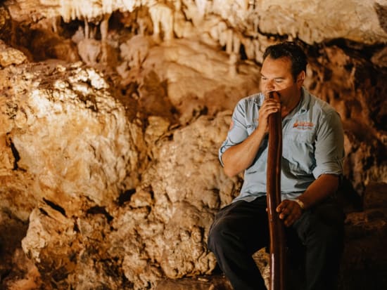 ニルギ洞窟＋アボリジナル文化体験ツアー 先住民の文化と自然の神秘に触れる！＜午前／英語ガイド＞