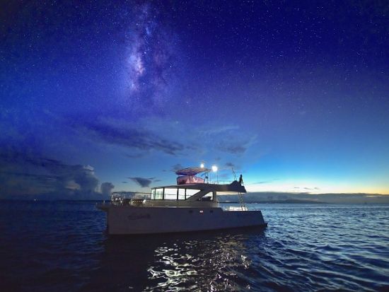 星空てぃんがーらクルーズ 大型クルーズ船で行く！三線ライブ＆海から見上げる星空ツアー＜星空ガイド／1ドリンク／石垣島＞