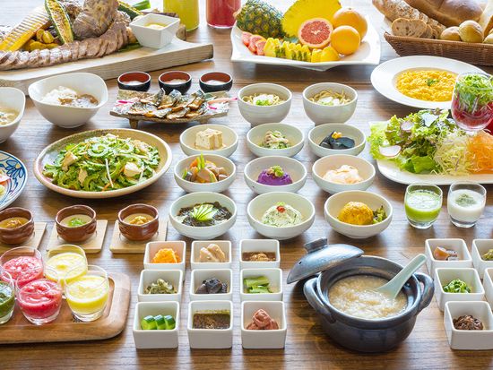 朝食ビュッフェ