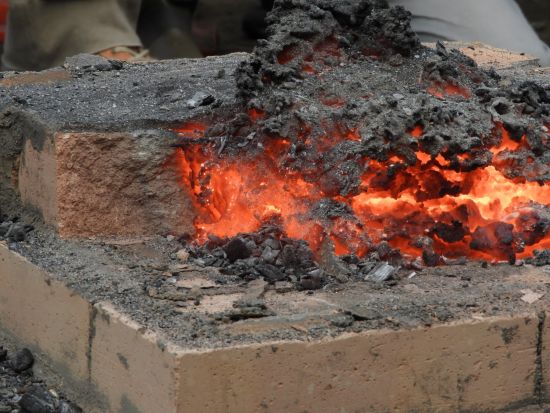 奥出雲たたらツアー 専属ガイドとたたら製鉄の歴史や文化を学ぶ旅 4つのスポットへご案内＜貸切タクシー利用／昼食付／松江駅発着＞