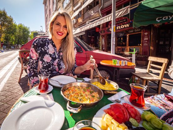 イスタンブール カドゥキョイ地区グルメウォーキングツアー ＜英語＞