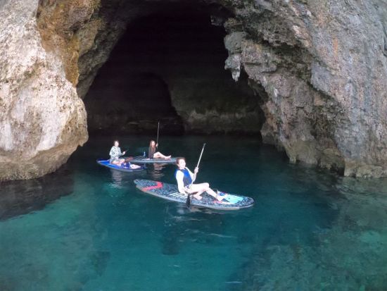 SUP（スタンドアップパドル）ツアー 透明度抜群の伊良部島の海を満喫！地元出身ガイドおすすめのポイントでのんびり過ごそう＜3時間／5歳～65歳／宮古島＞