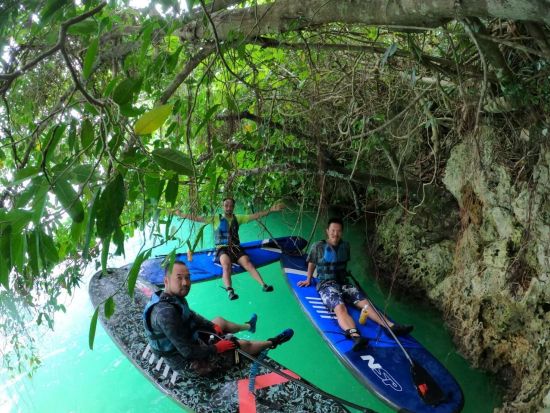 SUP（スタンドアップパドル）ツアー 透明度抜群の伊良部島の海を満喫！地元出身ガイドおすすめのポイントでのんびり過ごそう＜3時間／5歳～65歳／宮古島＞