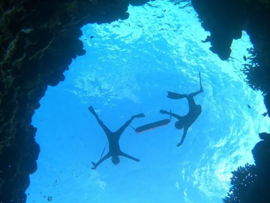 SUP+シュノーケリングツアー  地元出身ガイドならではのおすすめのポイントで絶景や生き物との水遊びを楽しもう＜3時間半／5歳～60歳／宮古島＞