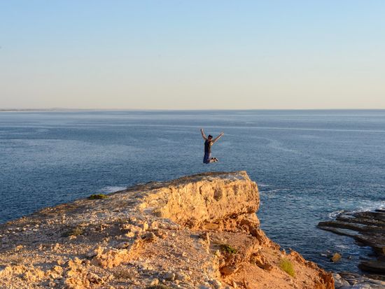 Eyre Peninsula cliff jump