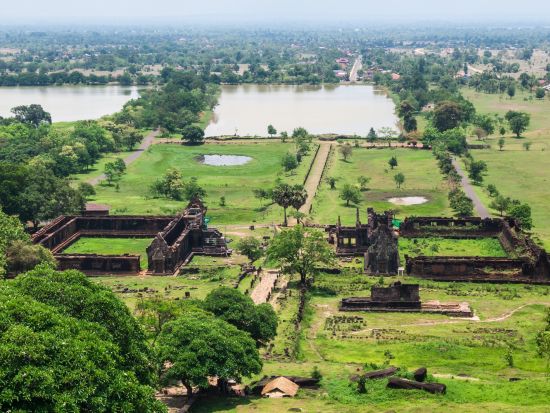 世界遺産ワット・プー遺跡と絶景自然を巡る2泊3日プライベートツアー！ コンパーペン滝＋コーン島も観光 ＜貸切／宿泊／航空券＆宿泊＆食事付／ルアンパバーン発＞