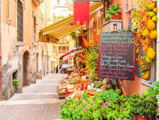 【ミラノ発着】3都市を周遊！シチリア3泊4日観光ツアー＜貸切／宿泊＆国内航空券込み＞by Max Harvest