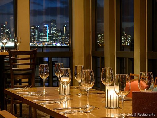 Pier-7-Dinner-02-600