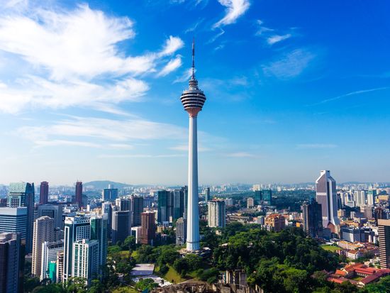 Malaysia_Kuala Lumpur_Skyline_Tower_shutterstock_1095675803