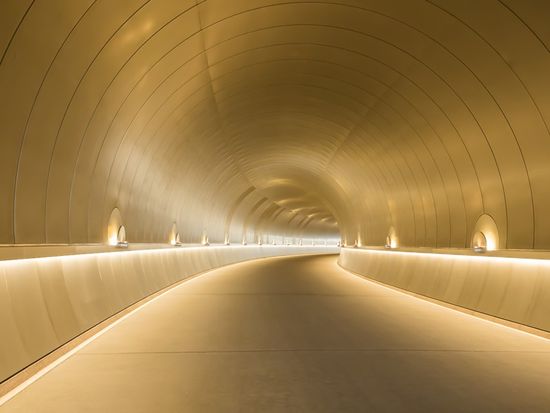 MIHO MUSEUM　トンネル
