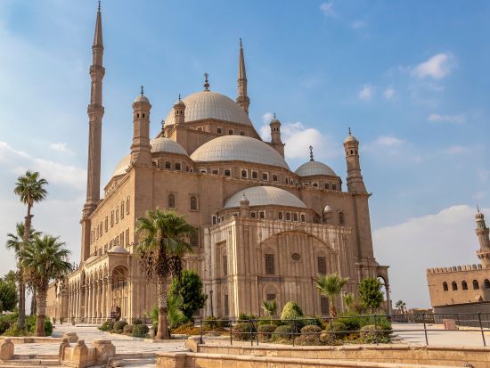 【空港送迎】アレキサンドリア国際空港 ⇔ カイロ市内 ＜貸切／英語アシスタント／チップ込み＞