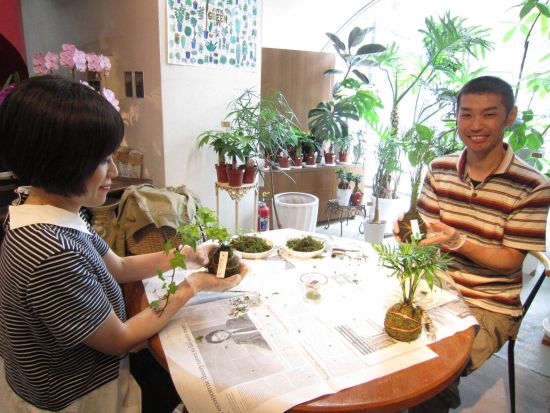 苔玉作り体験 京都らしい組み紐を使った「生命花手毬」を製作＜午前 or 午後／京都市＞by 花工房