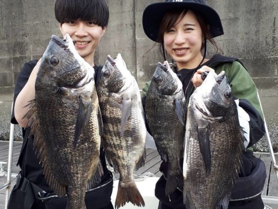 都内でクロダイ釣り体験！ 釣った魚は持ち帰りやお店で調理も可能＜3歳～参加可能／午後／大田区＞