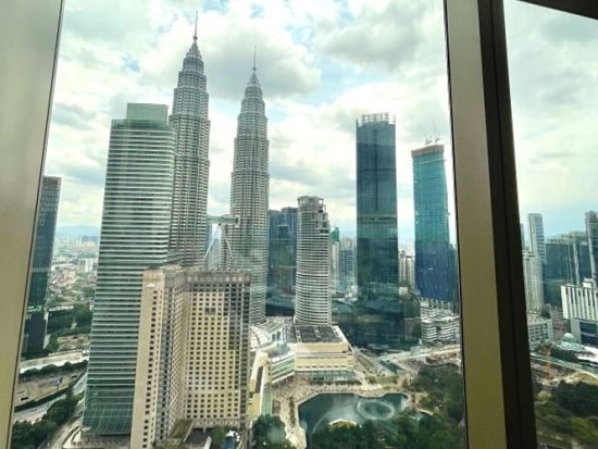 グランドハイアットホテル アフタヌーンティー　食事券＆事前予約サービス　マレーシア料理の軽食と英国風アフタヌーンティーを楽しむ ＜午後／クアラルンプール＞