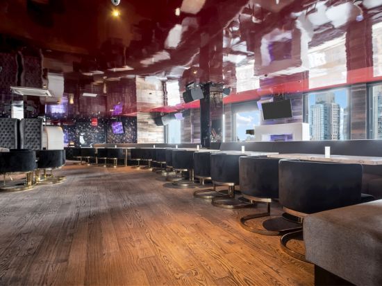 230 フィフス・ルーフトップ　食事券＆事前予約サービス　優雅なブランチをニューヨークの絶景スポットで堪能 ＜土日のみ＞