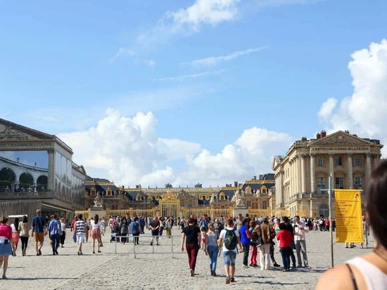 paris_versailles_guided-walking-tour-min