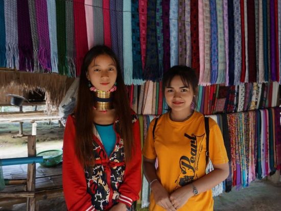 【チェンライ発着】チェンライ1日観光ツアー　首長族の村＋ドイ・メーサロン＜1日／昼食付き／日本語ガイド＞